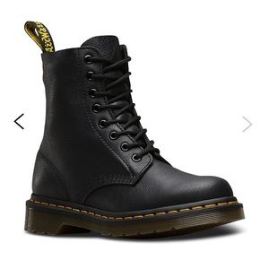 Dr. Martens 1460 Pascal Virginia leather boots, size 6